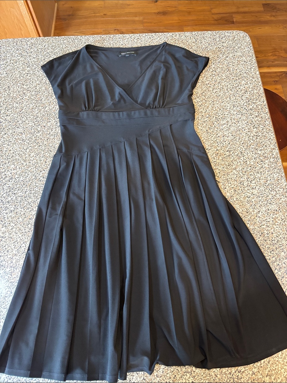Jones New York Black V-Neck Pleated Midi Dress